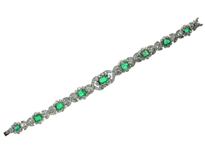 Magnificent vintage cocktail bracelet with 16 crt brilliant and 7 crt of Colombian emeralds by Artista Desconhecido