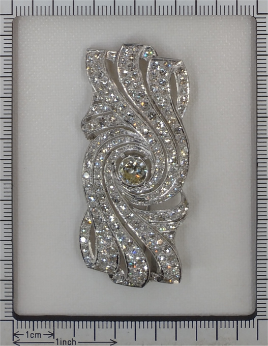 Vintage 1920's Art Deco platinum diamond brooch by Unknown artist