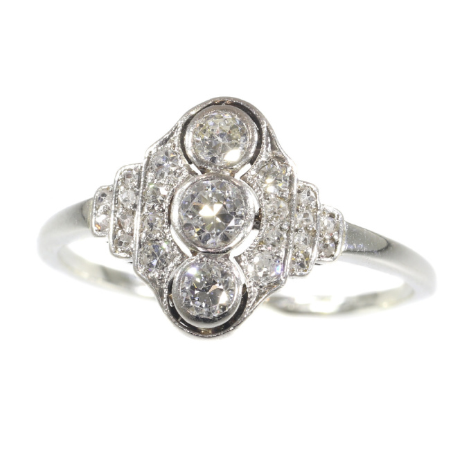 Vintage Art Deco Interbellum diamond engagement ring by Unknown artist