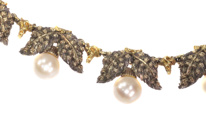 Mario Buccellati Vintage Fifties gold and silver pearl neck jewel necklace with grape leaf motive by Buccellati