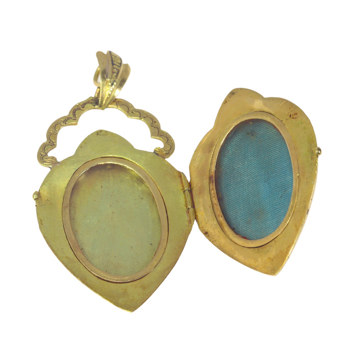 Vintage antique Victorian Biedermeier 18K gold locket with enamel and natural half seed pearls by Artista Sconosciuto