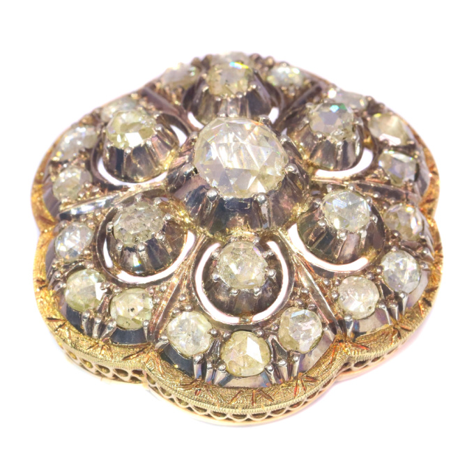 Vintage Antique gold brooch set with large rose cut diamonds by Artista Sconosciuto