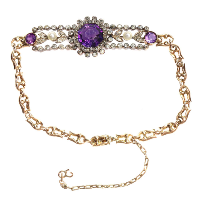 Antique gold bracelet with amethyst diamonds and pearls by Onbekende Kunstenaar