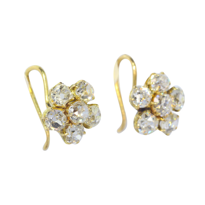 Vintage antique diamond earstuds with old mine brilliant cut diamonds by Unknown artist
