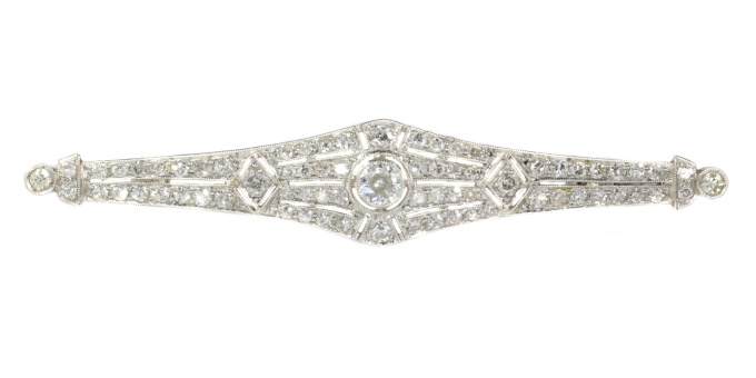 Vintage platinum Art Deco diamond bar brooch with 71 diamonds by Artiste Inconnu